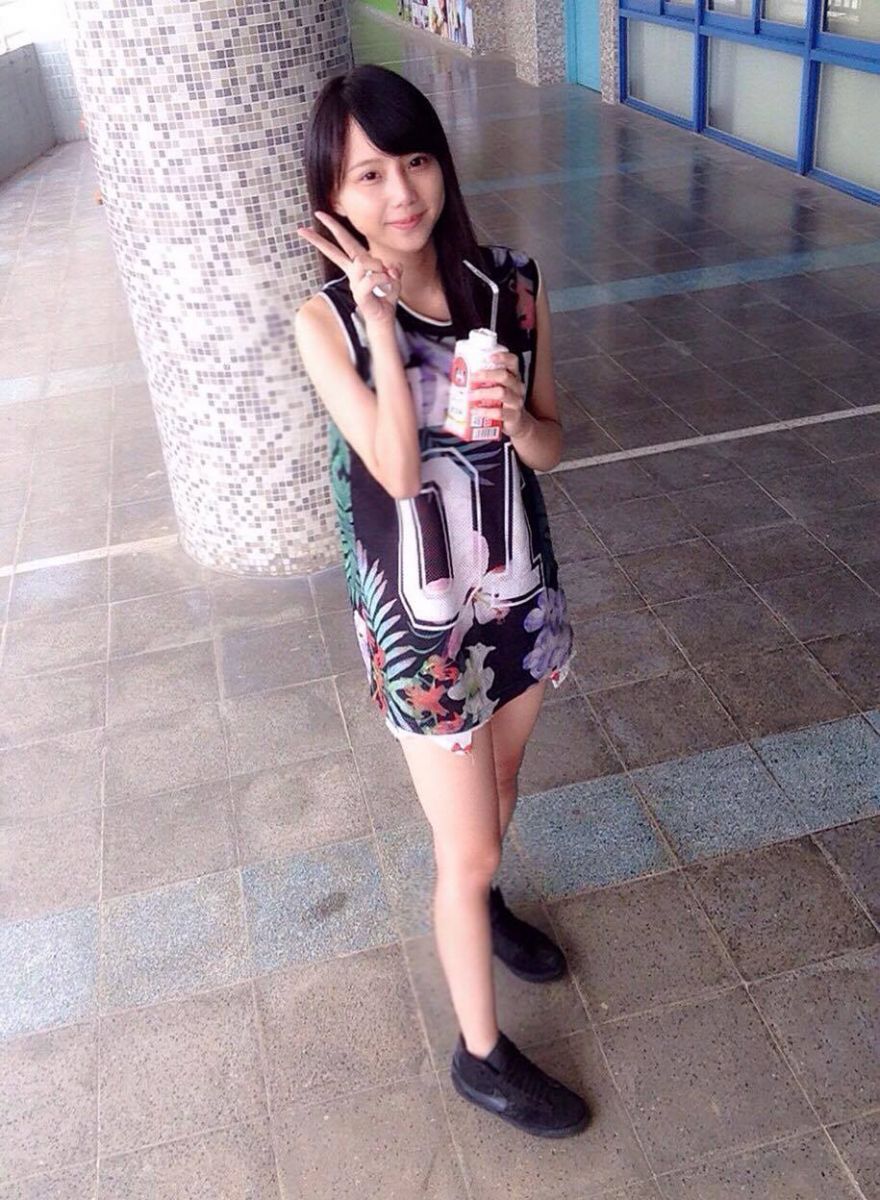 刘坊萱 神似佐佐木希!PTT表特版被推爆的捷運妹子