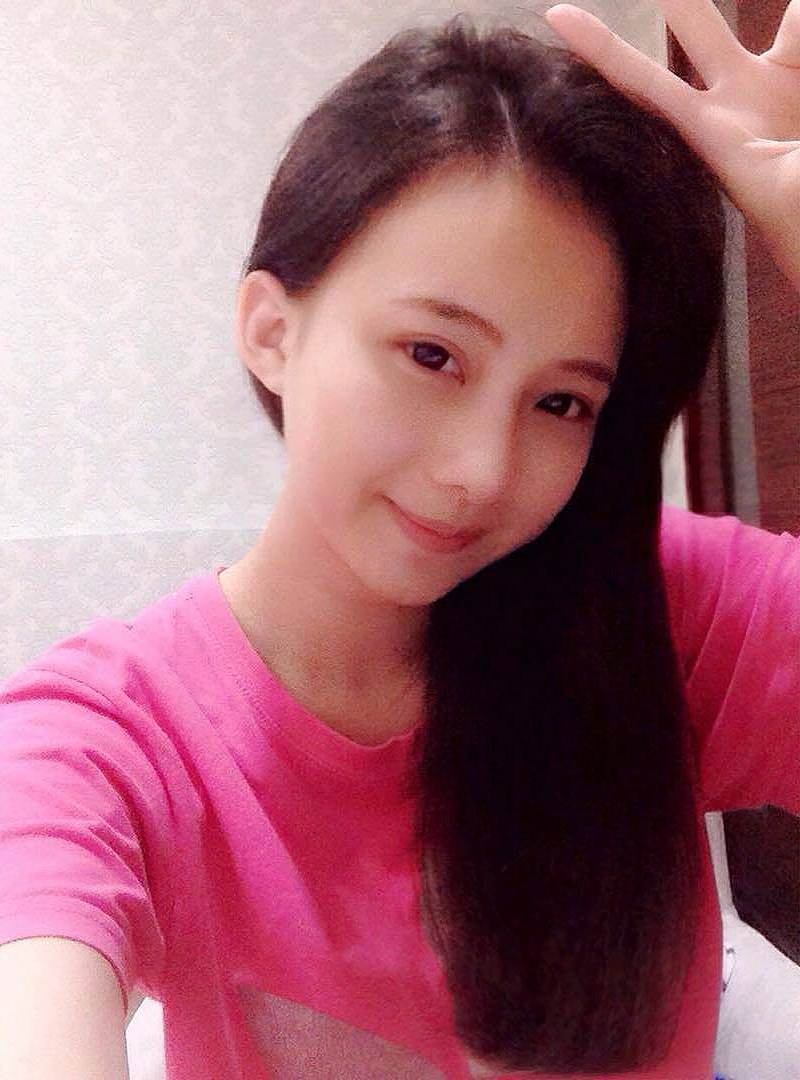 刘坊萱 神似佐佐木希!PTT表特版被推爆的捷運妹子