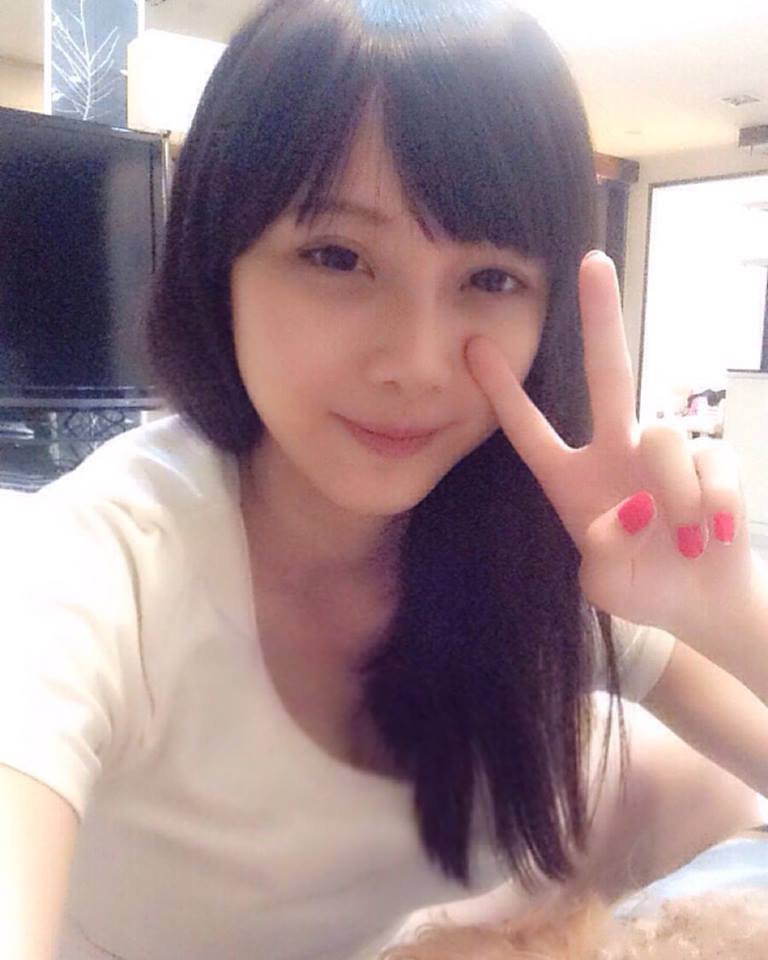 刘坊萱 神似佐佐木希!PTT表特版被推爆的捷運妹子