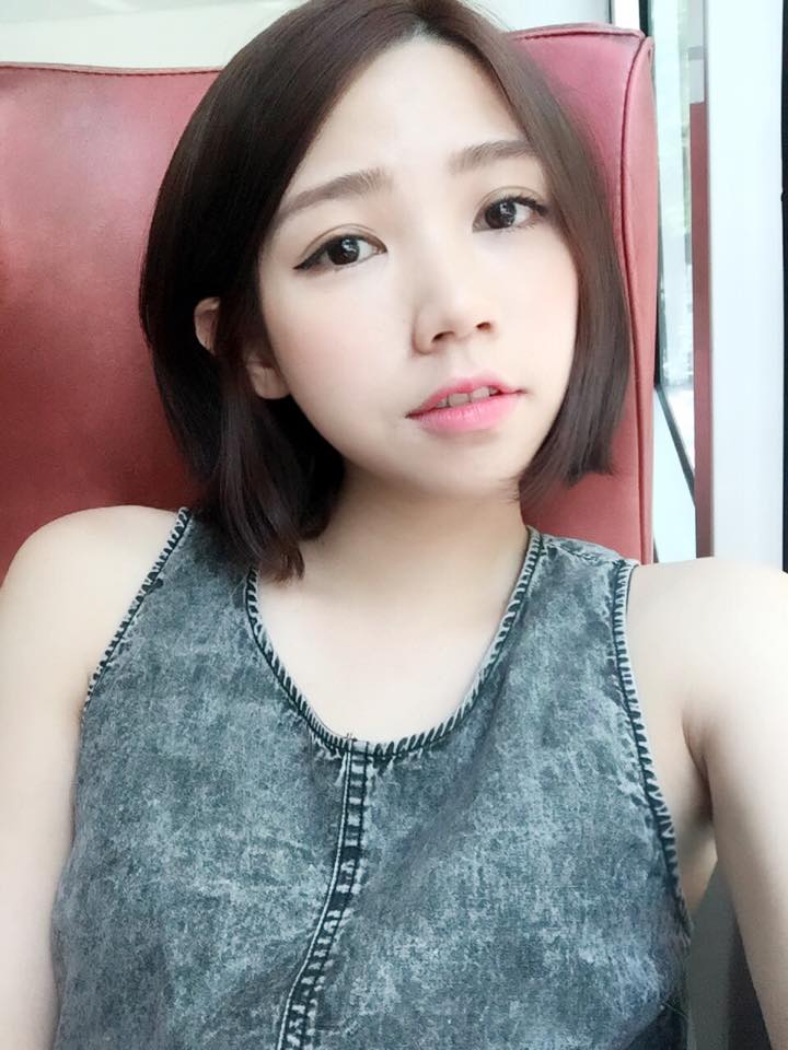 曾智希 伊林新生甜美长腿女模正妹