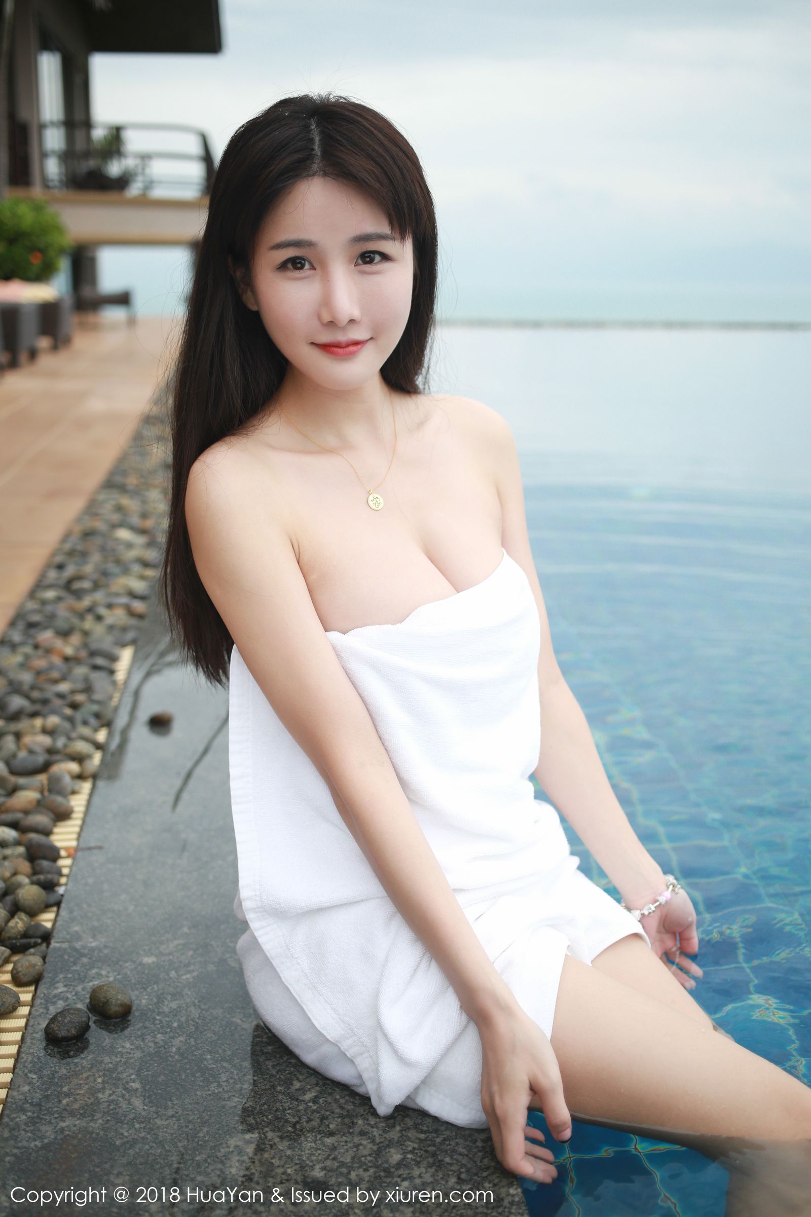 全民女神小沫琳 草帽吊带清爽绝伦