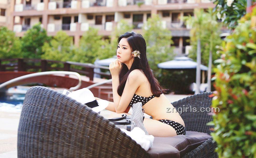朴正允- 2017比基尼写真合辑