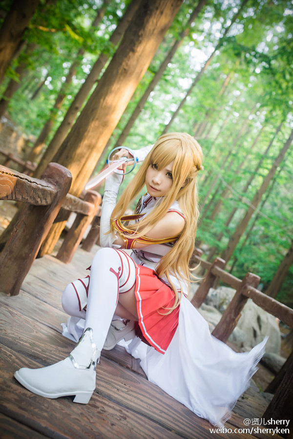 贤儿sherry 超赞的Coser私房写真图