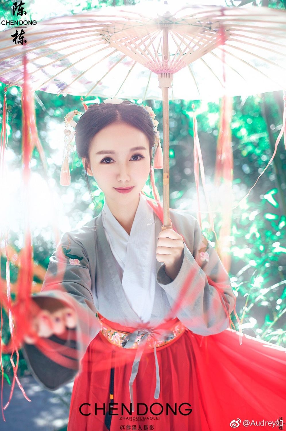 古典美人Audrey如 风姿卓越十里桃花