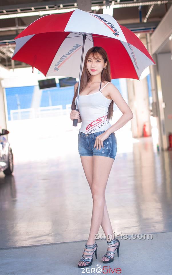 金赛拉(김세라) 南韩极品美胸美腿车模