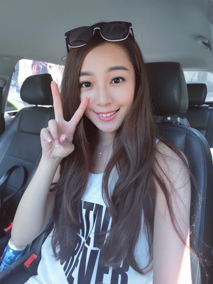 费子玹 9头身的美人如此有亲近感