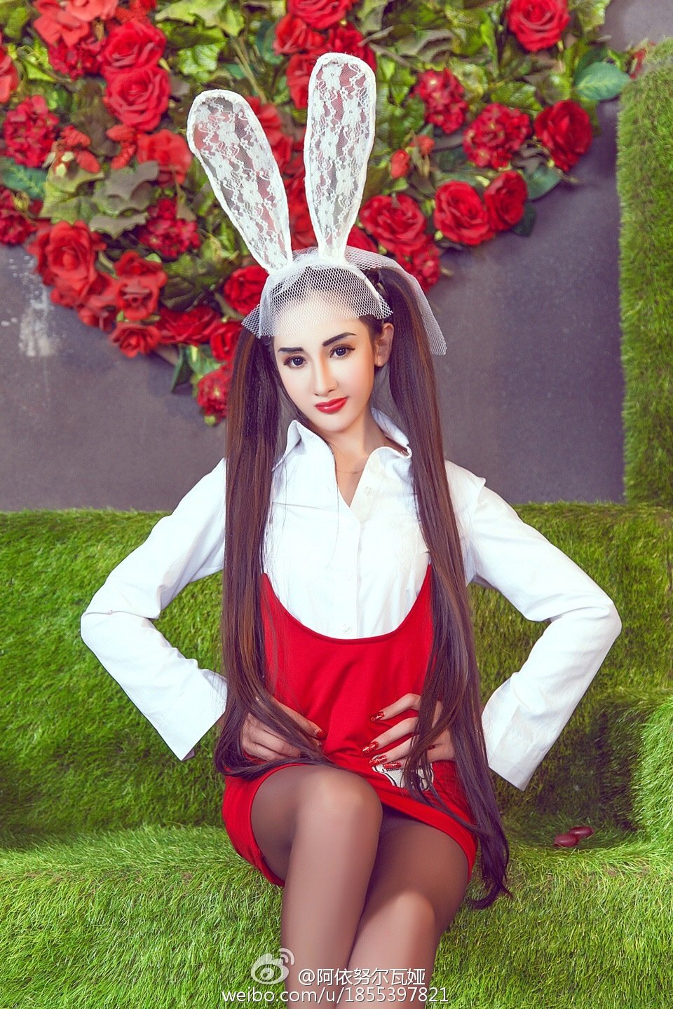 阿依努尔瓦娅 微博私房写真图