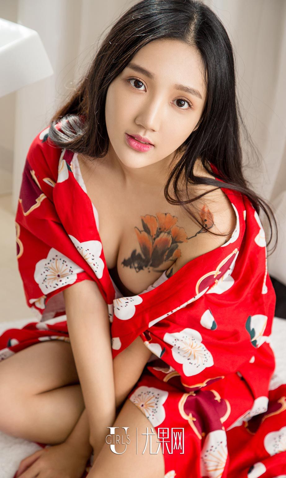 美女如云迎春到 群模庆春乐逍遥