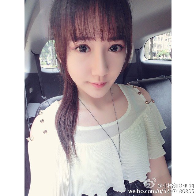 小精翎(唐明翎) 超甜美的大眼正妹
