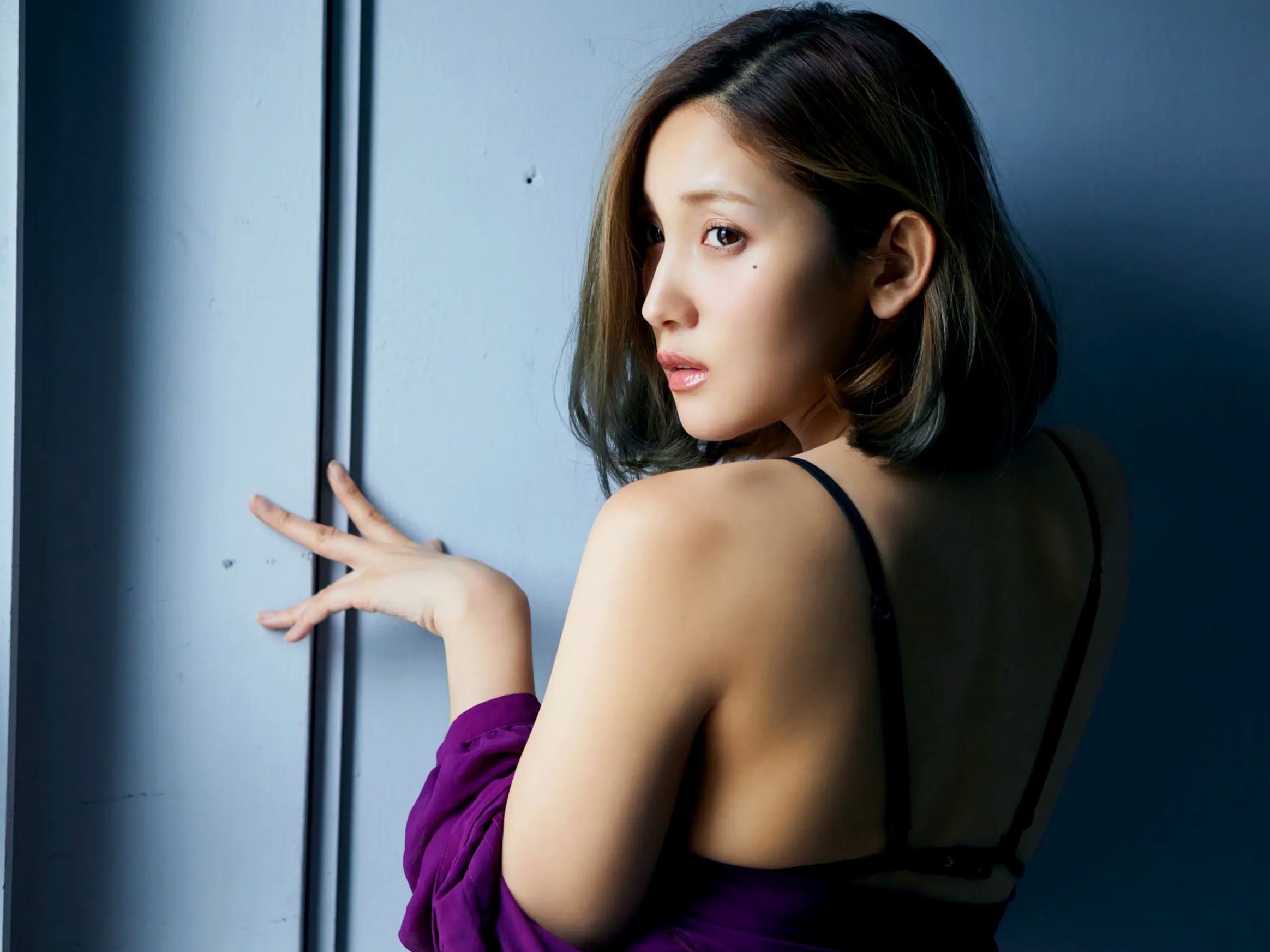 《小島みゆ - 煌めき》日本女神性感私房写真 蓝调泳衣魅惑美腿