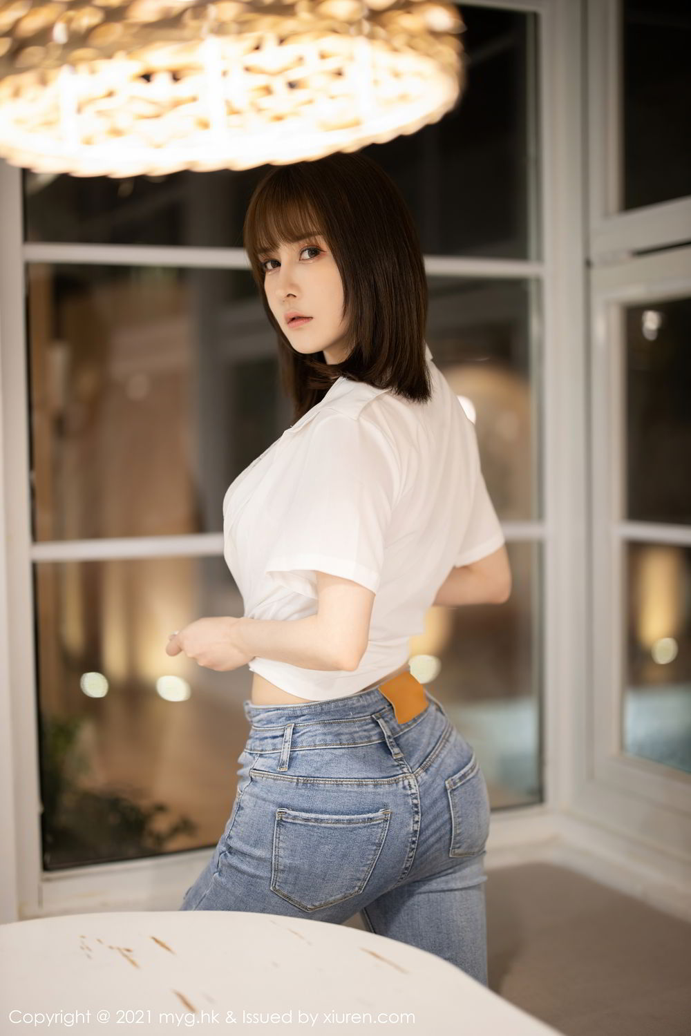 蔡文钰江浙沪旅拍 经典白衬衫与牛仔裤