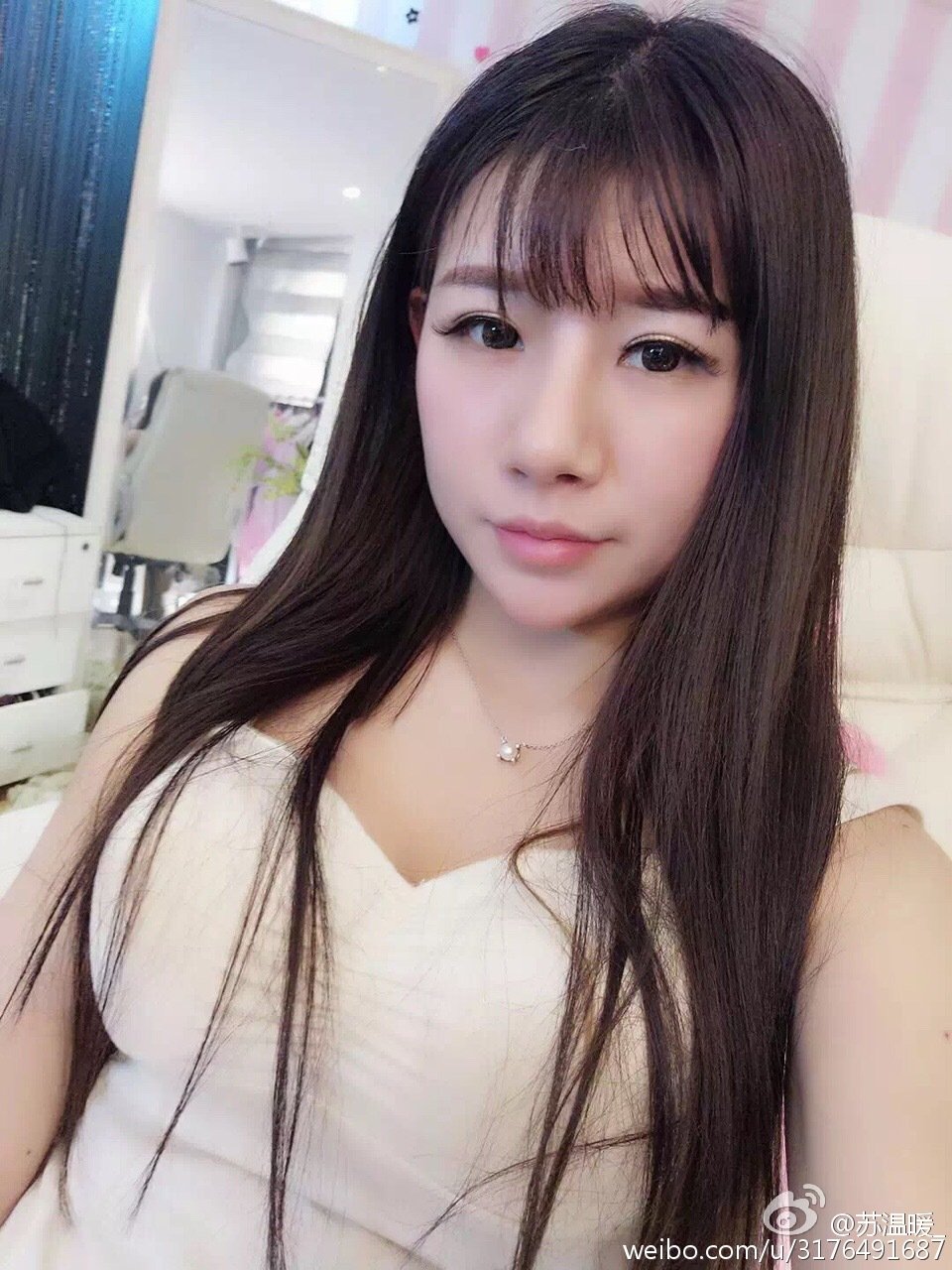 苏温暖 全民TV女主播私房照诱惑写真图