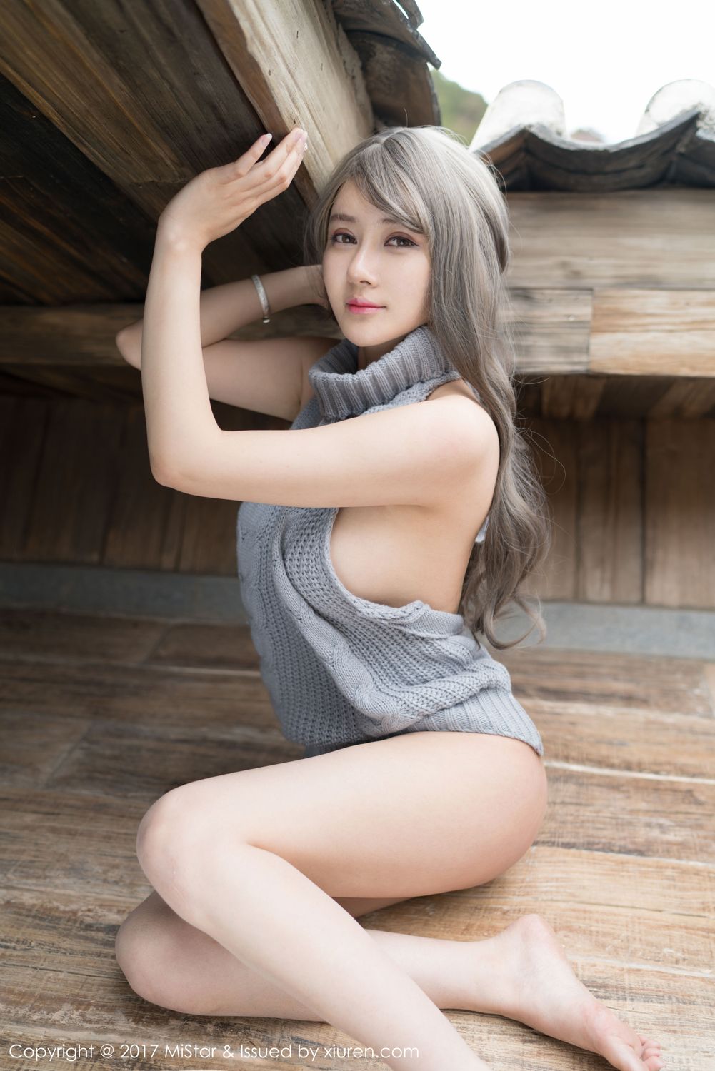 性感女神凯竹BuiBui 露背毛衣柔情四溢