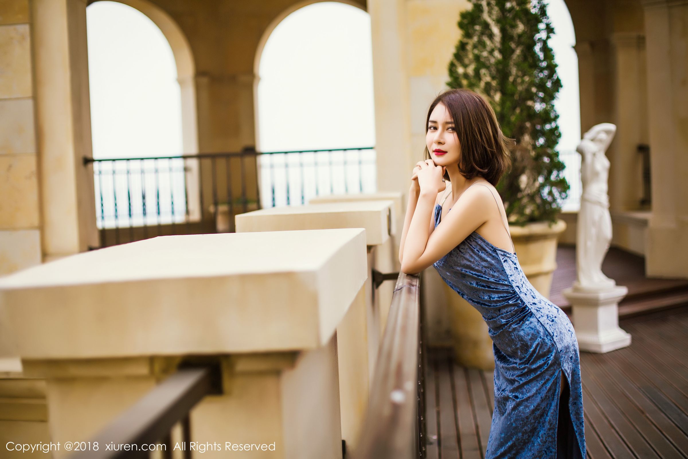 女神廿十性感写真 轻灵纯雅倾尽韶华
