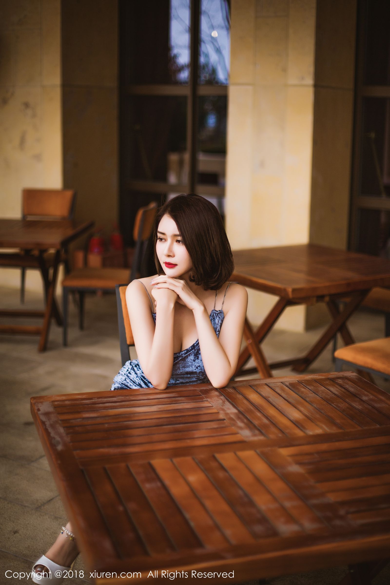 女神廿十性感写真 轻灵纯雅倾尽韶华