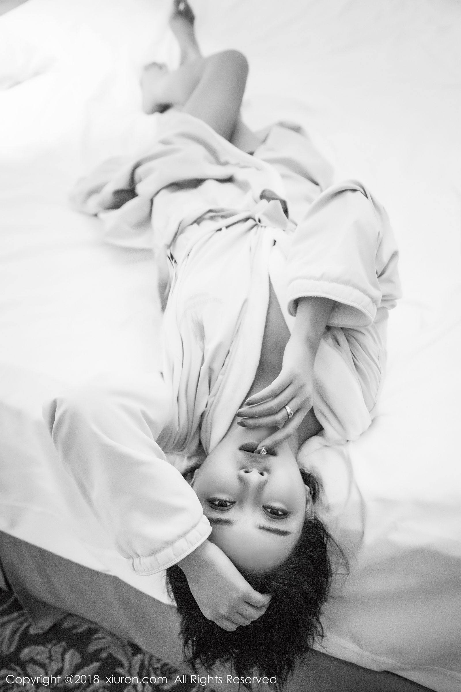 女神廿十性感写真 轻灵纯雅倾尽韶华