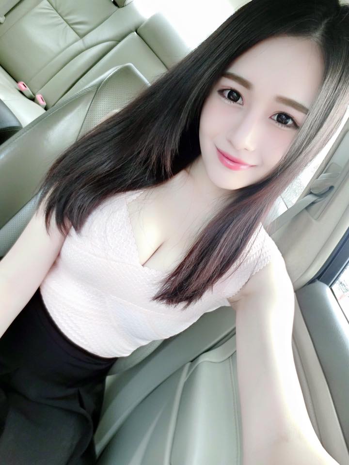 韩小涩(翁依玲) 槟城之花私房照诱惑写真图