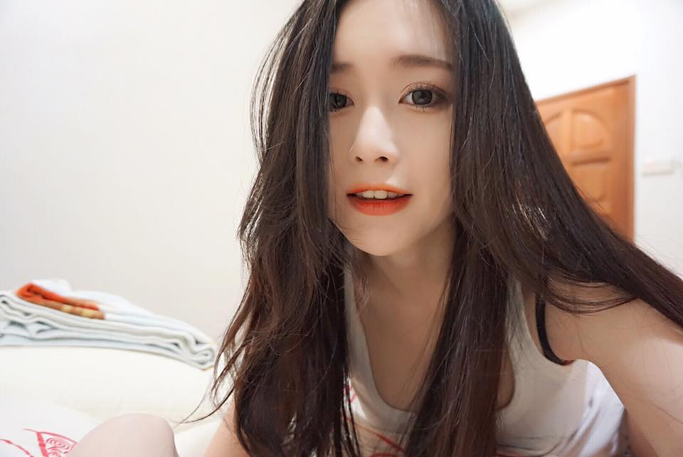 韩小涩(翁依玲) 槟城之花私房照诱惑写真图