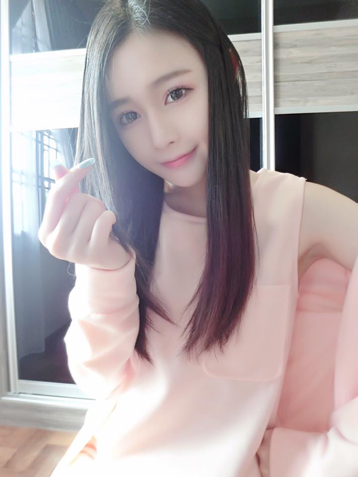 韩小涩(翁依玲) 槟城之花私房照诱惑写真图