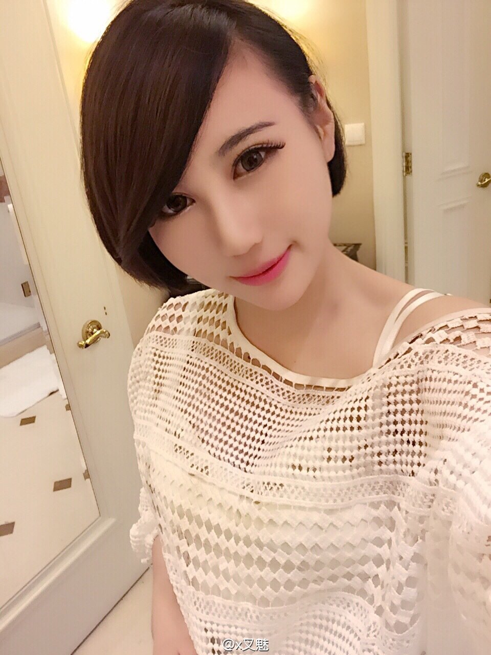x叉魅 大胸妹微博私房照诱惑写真图