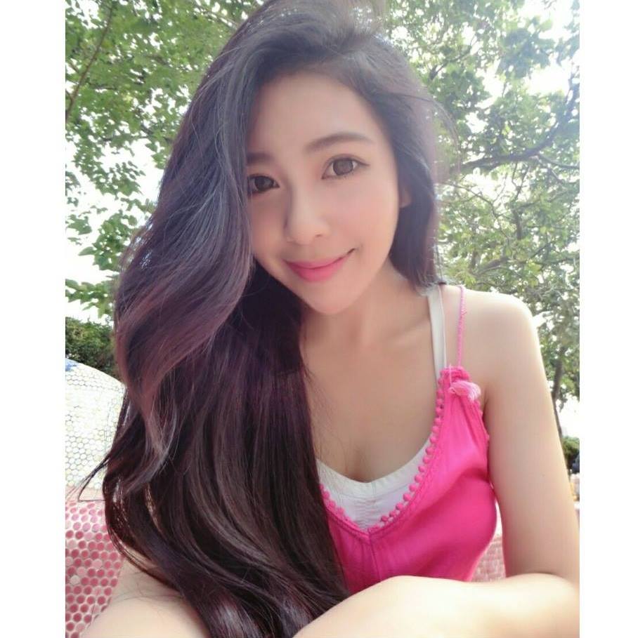 陈诗倩 好粉嫩的高挑长腿美人儿