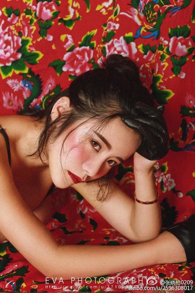 张晓柏 微博私房写真图
