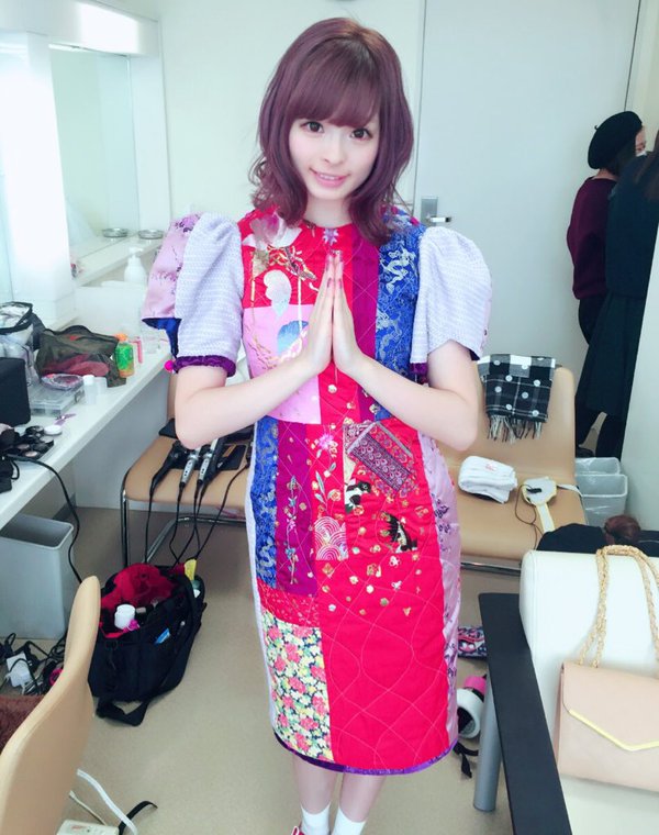 卡莉怪妞 非主流美女私房照诱惑写真图