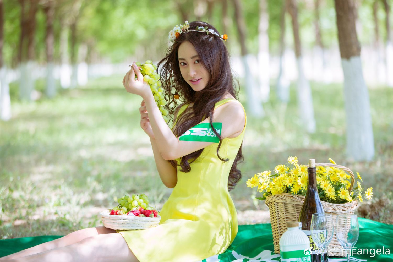 黄杉美女穆菲菲 清爽户外写真美图