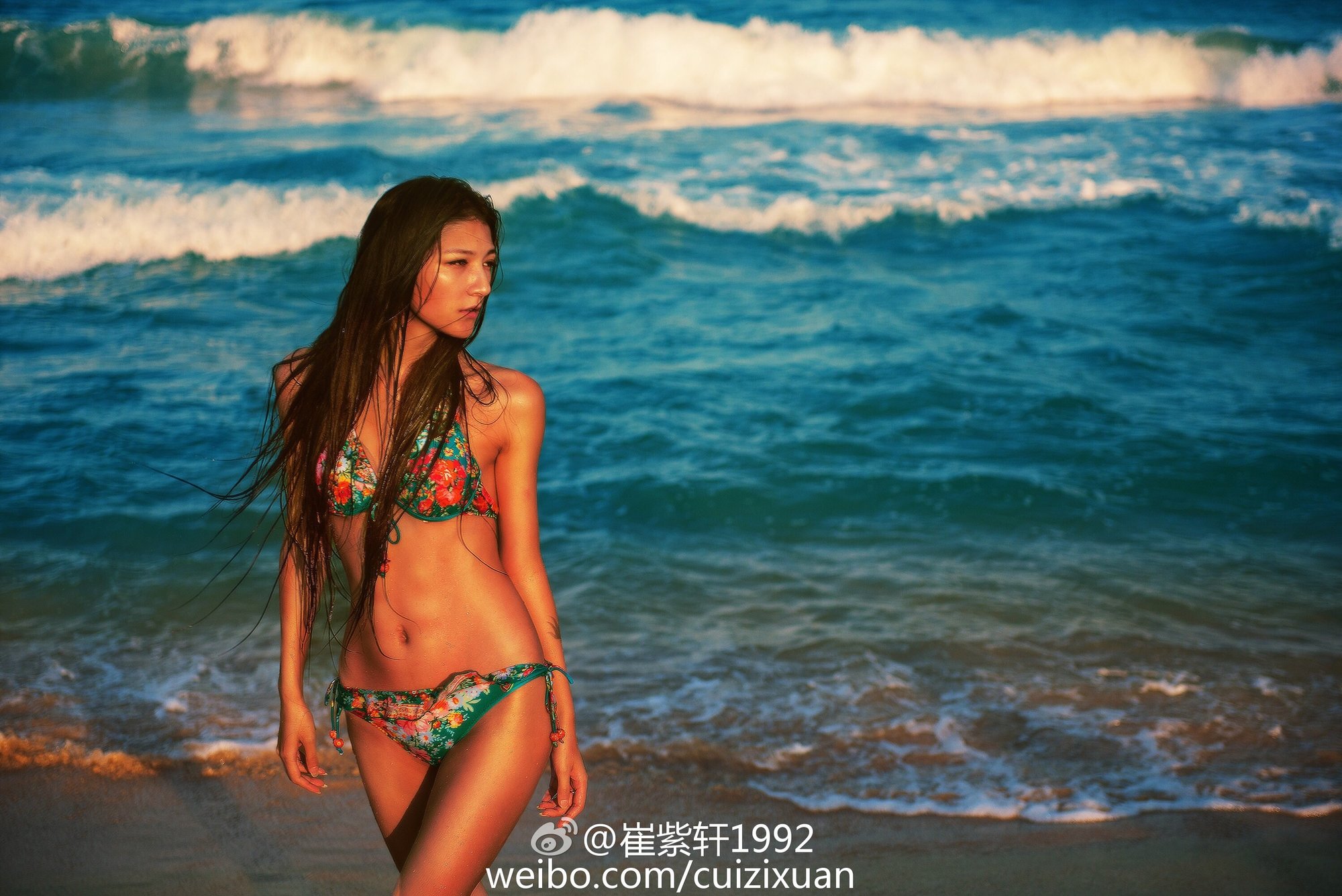 崔紫轩 微博私房照诱惑写真图