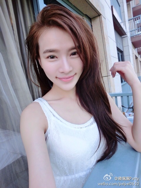 赖珮钰 美女赌神的FB私房照诱惑写真图合集
