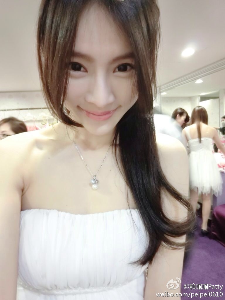 赖珮钰 美女赌神的FB私房照诱惑写真图合集