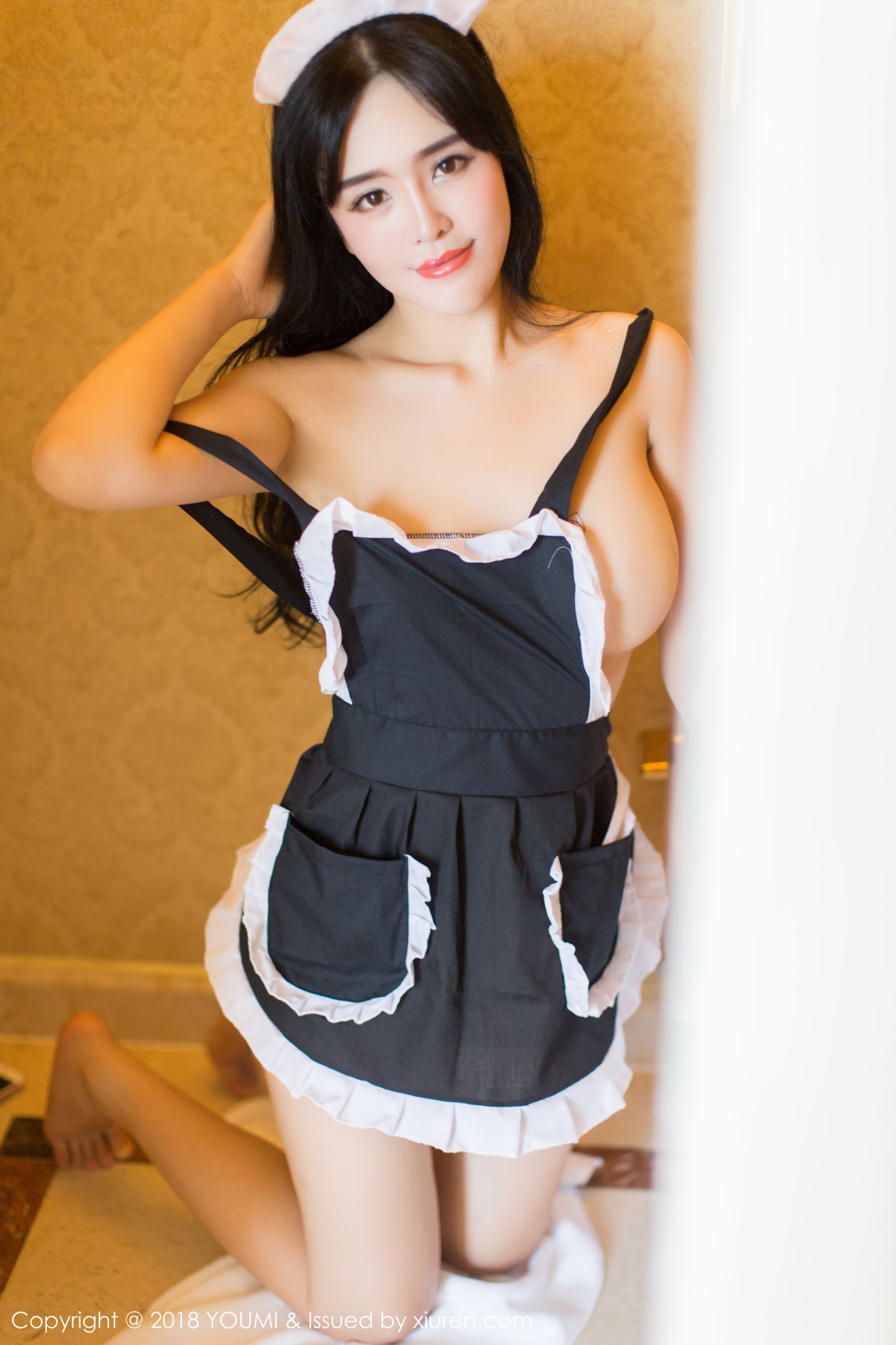 乖巧女仆刘钰儿 春光乍泄联想翩翩