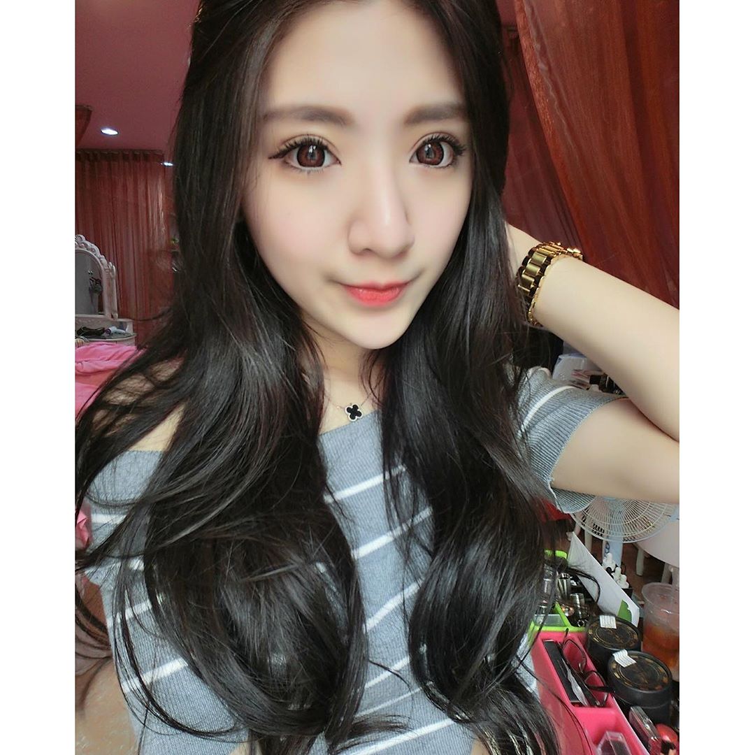 黄冠洁 台湾最正英雄联盟美女玩家