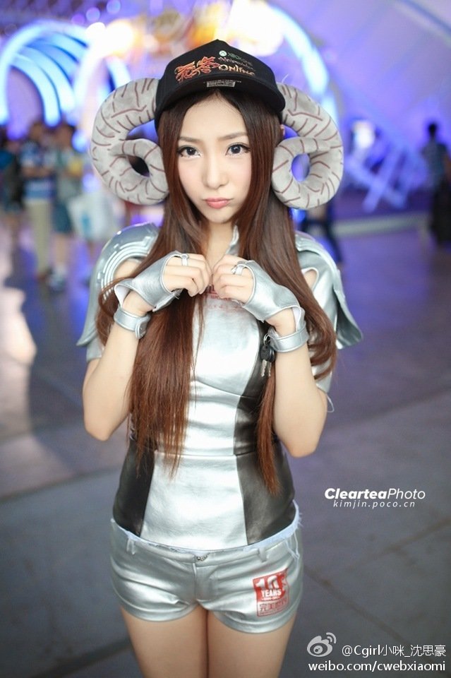 Cgirl小咪(沈思豪) 微博私房写真图