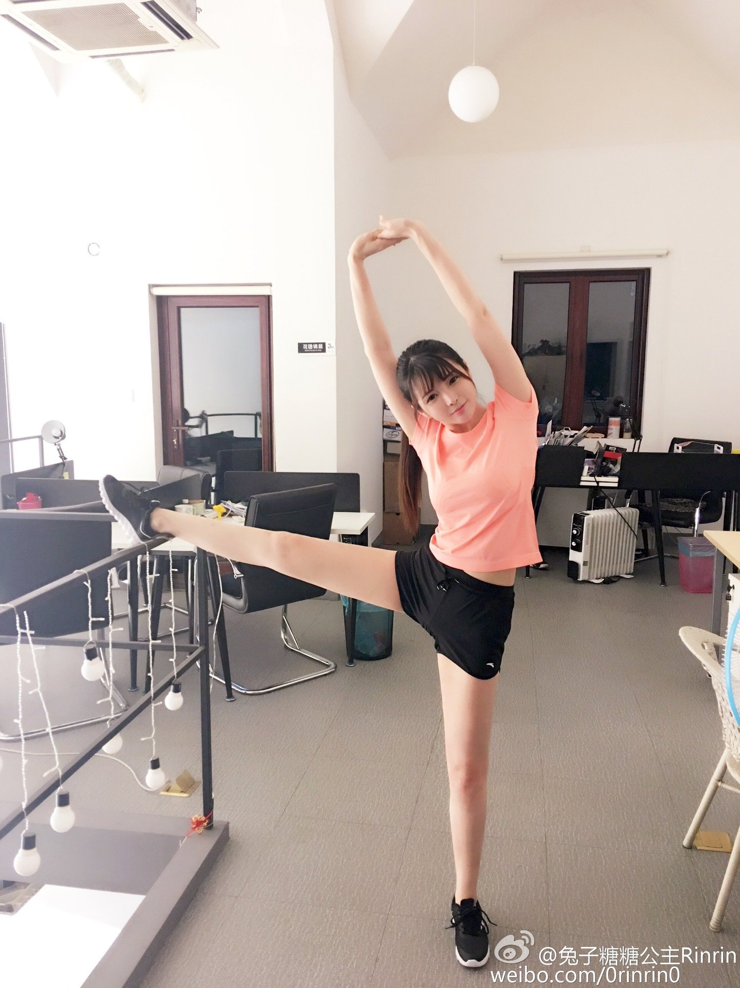 兔兔凌颜 超人气Coser海量美图写真图