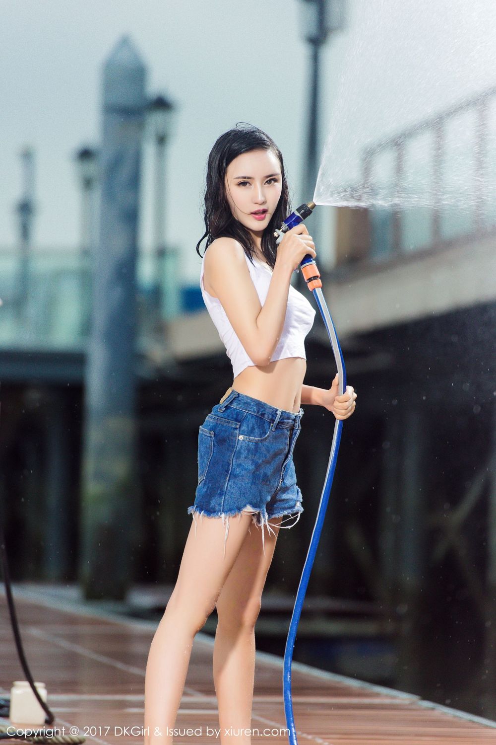 性感御姐梅哥 泳池边湿身诱惑