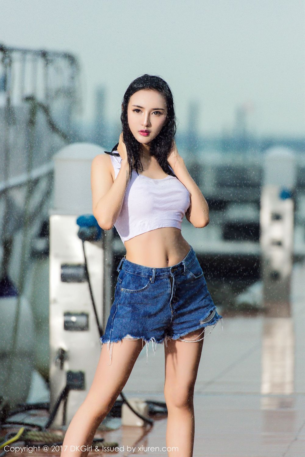 性感御姐梅哥 泳池边湿身诱惑