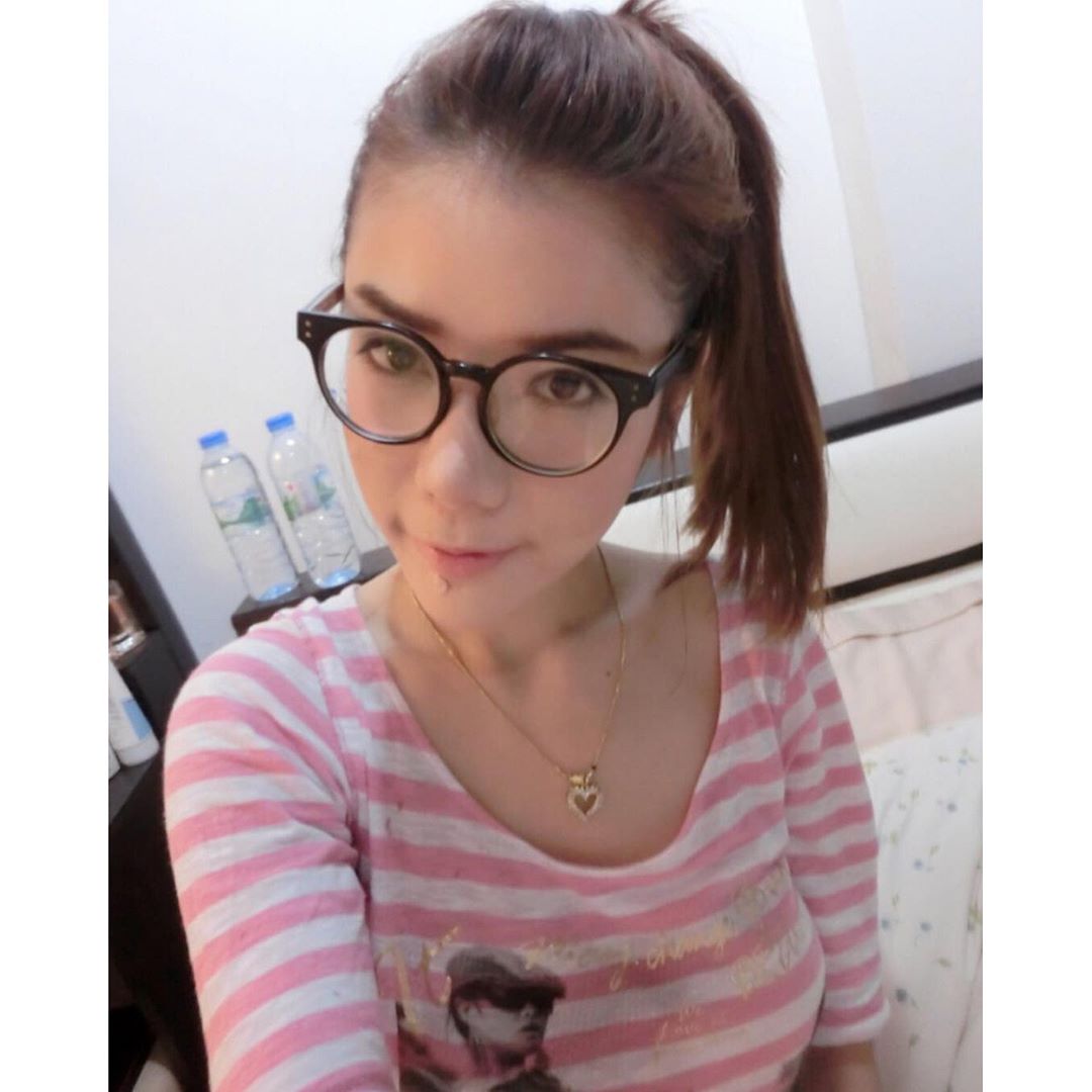 Yaowapha Nilmalee 妩媚私房照诱惑写真图