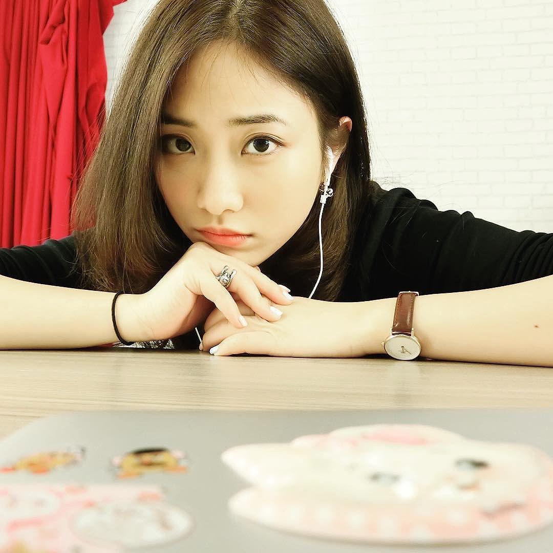 KisaBBB 癲丧女神FB私房照诱惑写真图