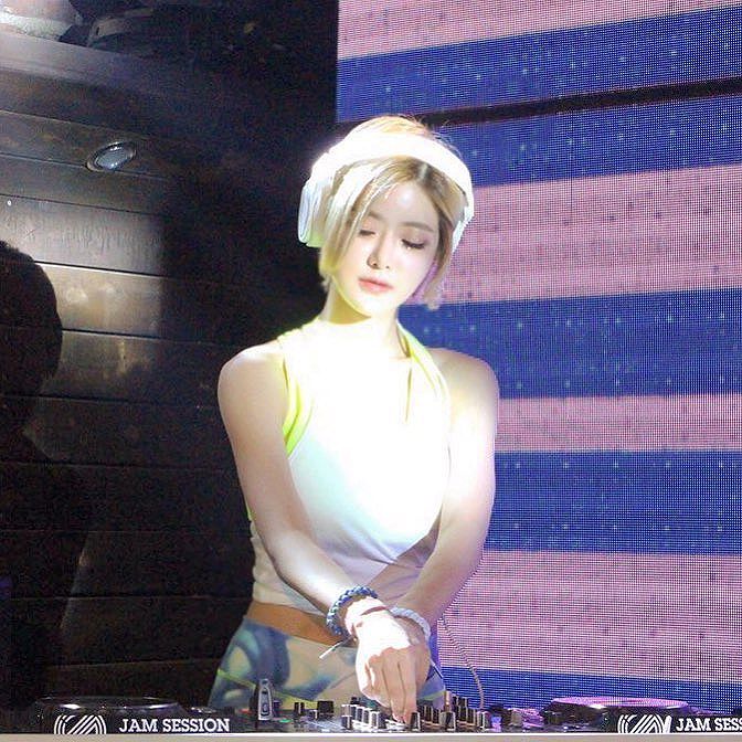 DJ Soda(黄素熙) 韩国无人不晓的美人DJ