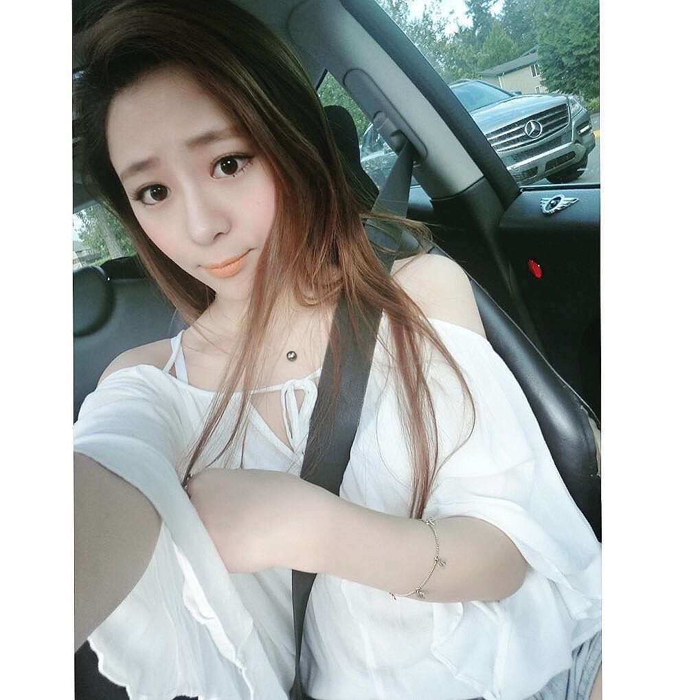 Dora Wang 身形满分的IG正妹