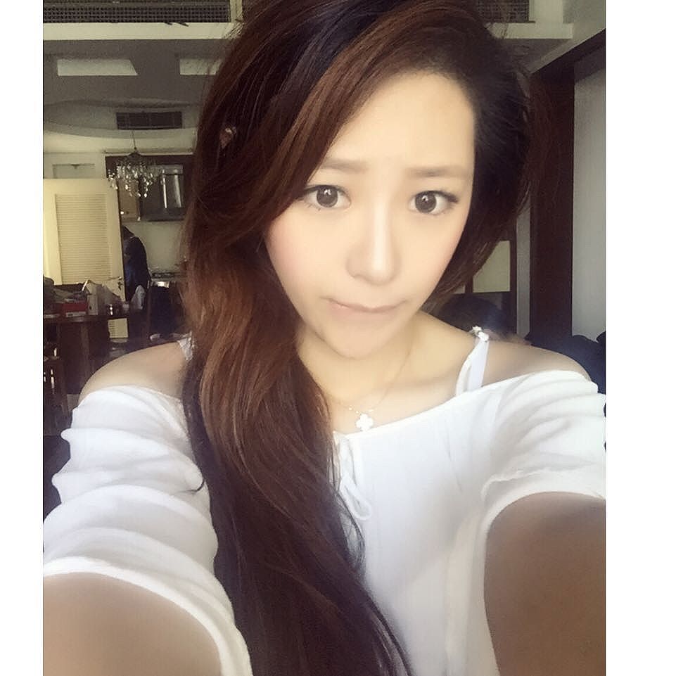 Dora Wang 身形满分的IG正妹