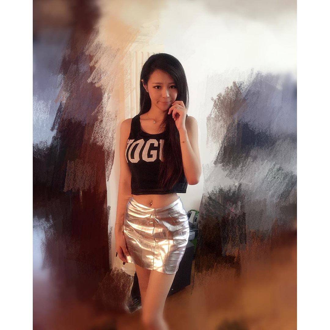 Dora Wang 身形满分的IG正妹