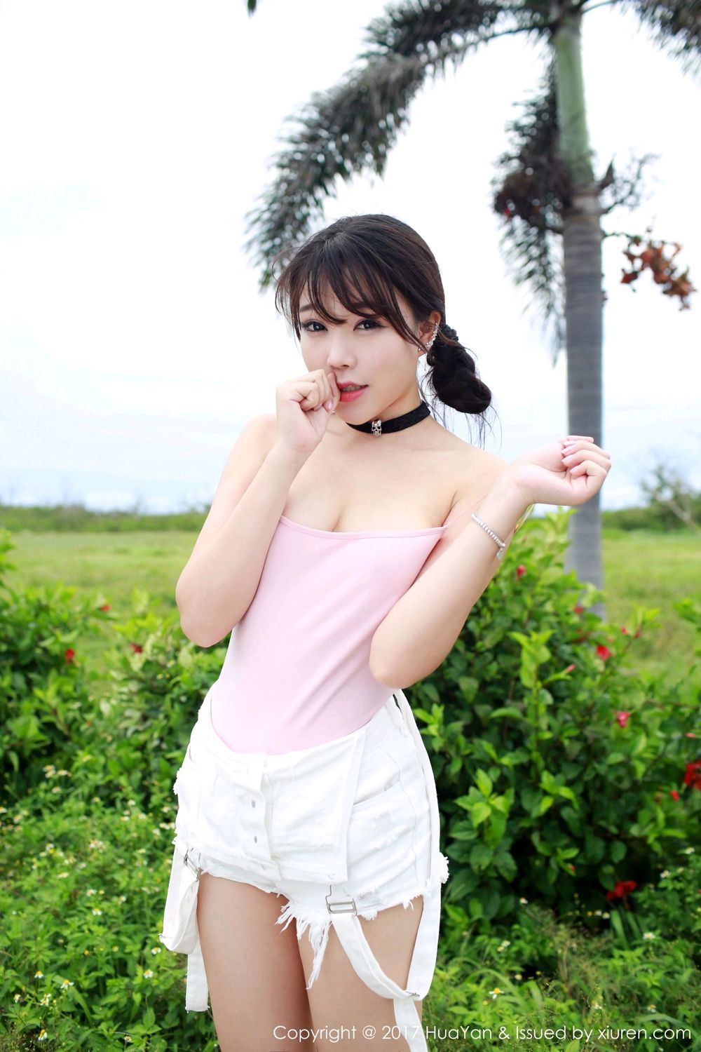 香车美人芝芝Booty 纯白背带裤海军服