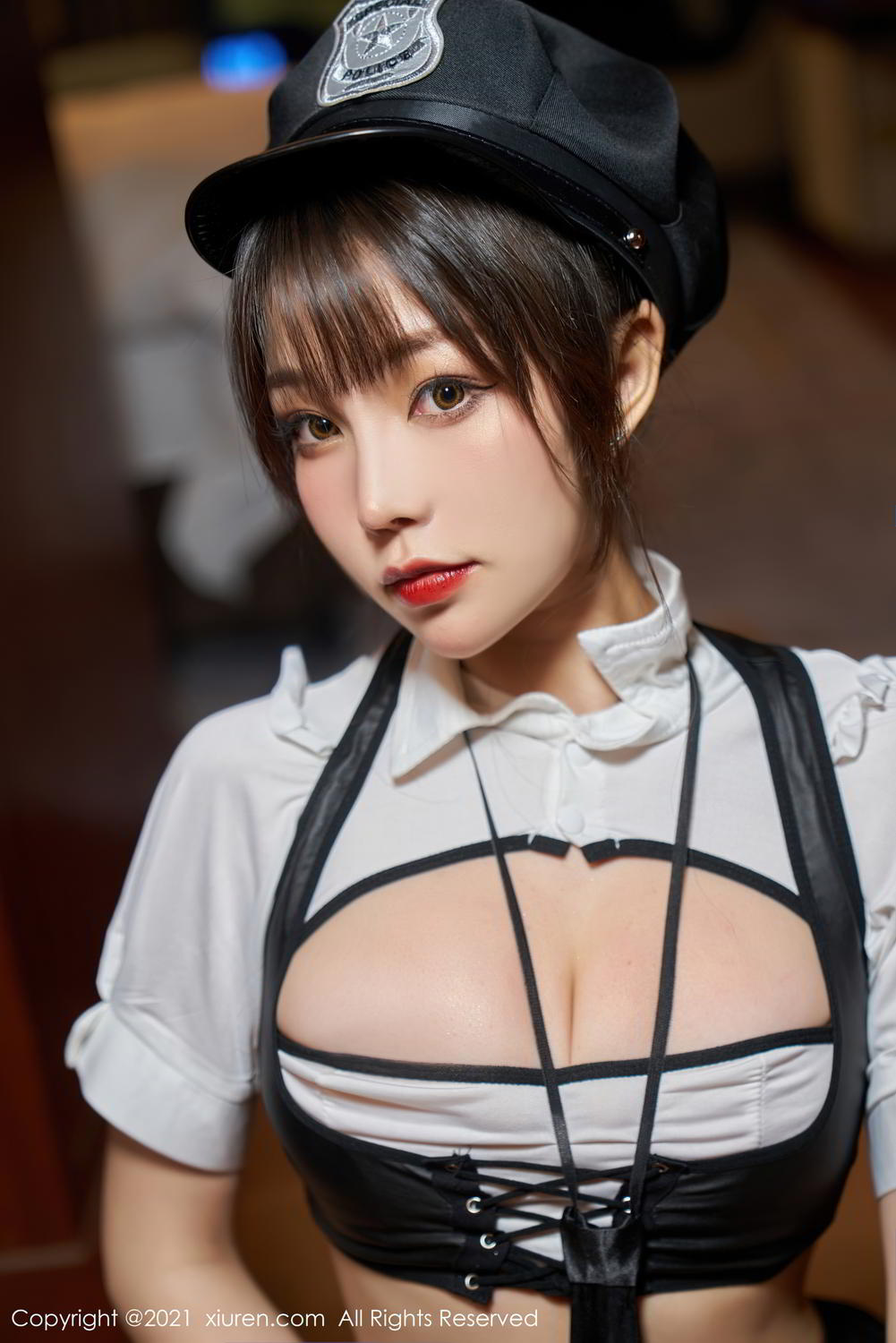 警花女神芝芝Booty 独特魅力的视觉