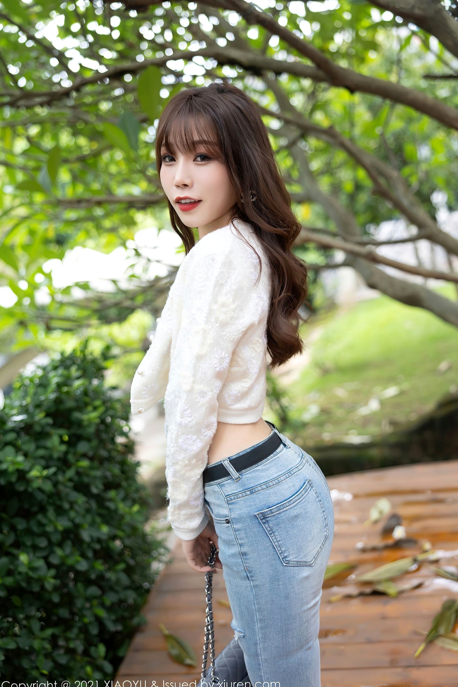 Gallery - XiaoYu语画界 - Painting World 627-芝芝Booty私房写真:牛仔裤与情趣内衣的碰撞,白丝长腿诱惑尽显极致大尺度语画界 - Painting World 私房照丝袜内衣性感诱惑 陈芝女神私房照_秀色女神