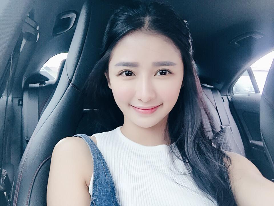 悠悠(Joeychua) 大马正妹化妆师有颜值也有胸~
