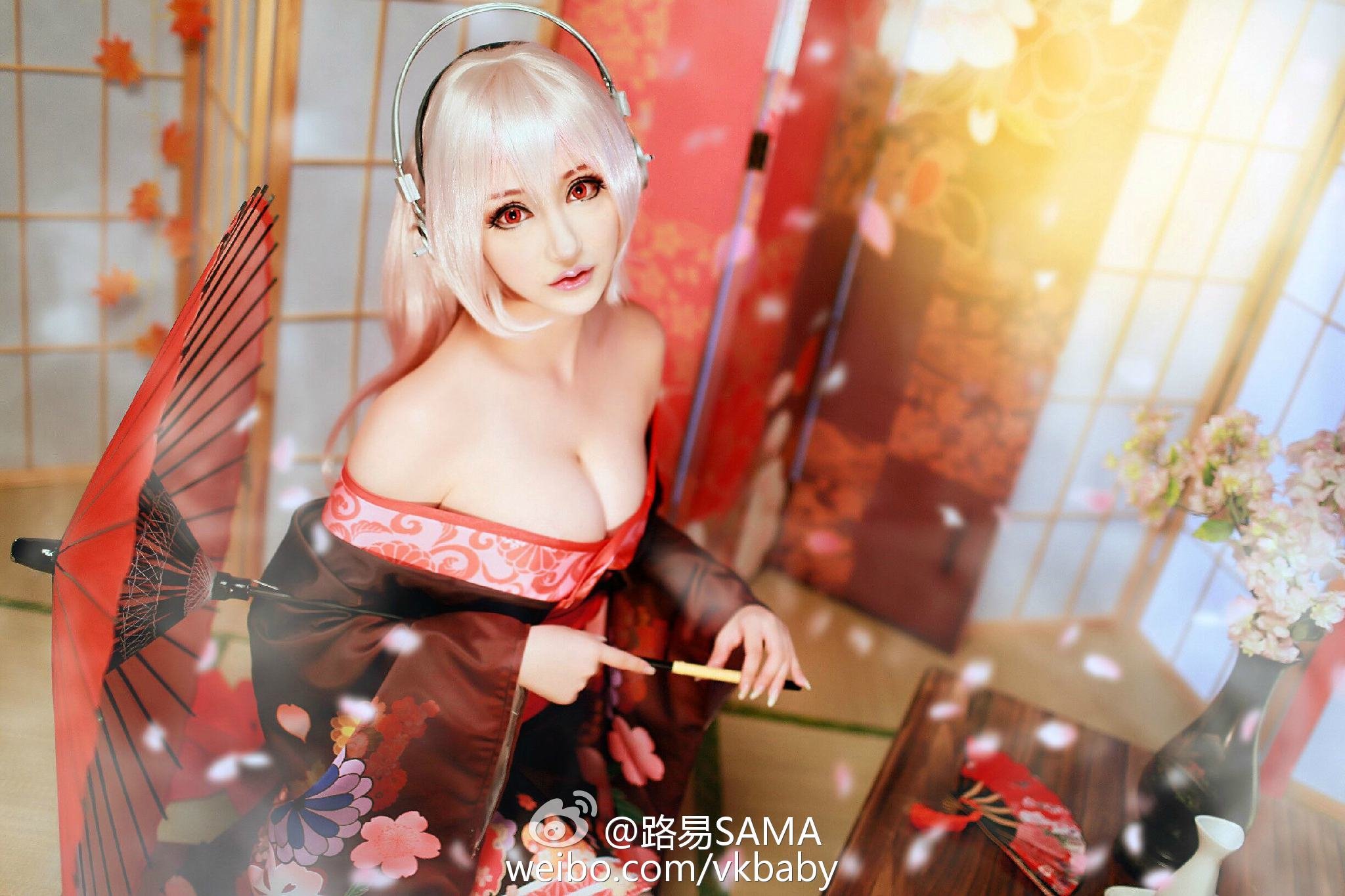 路易SAMA 2016ChinaJoy微鲸展台SG