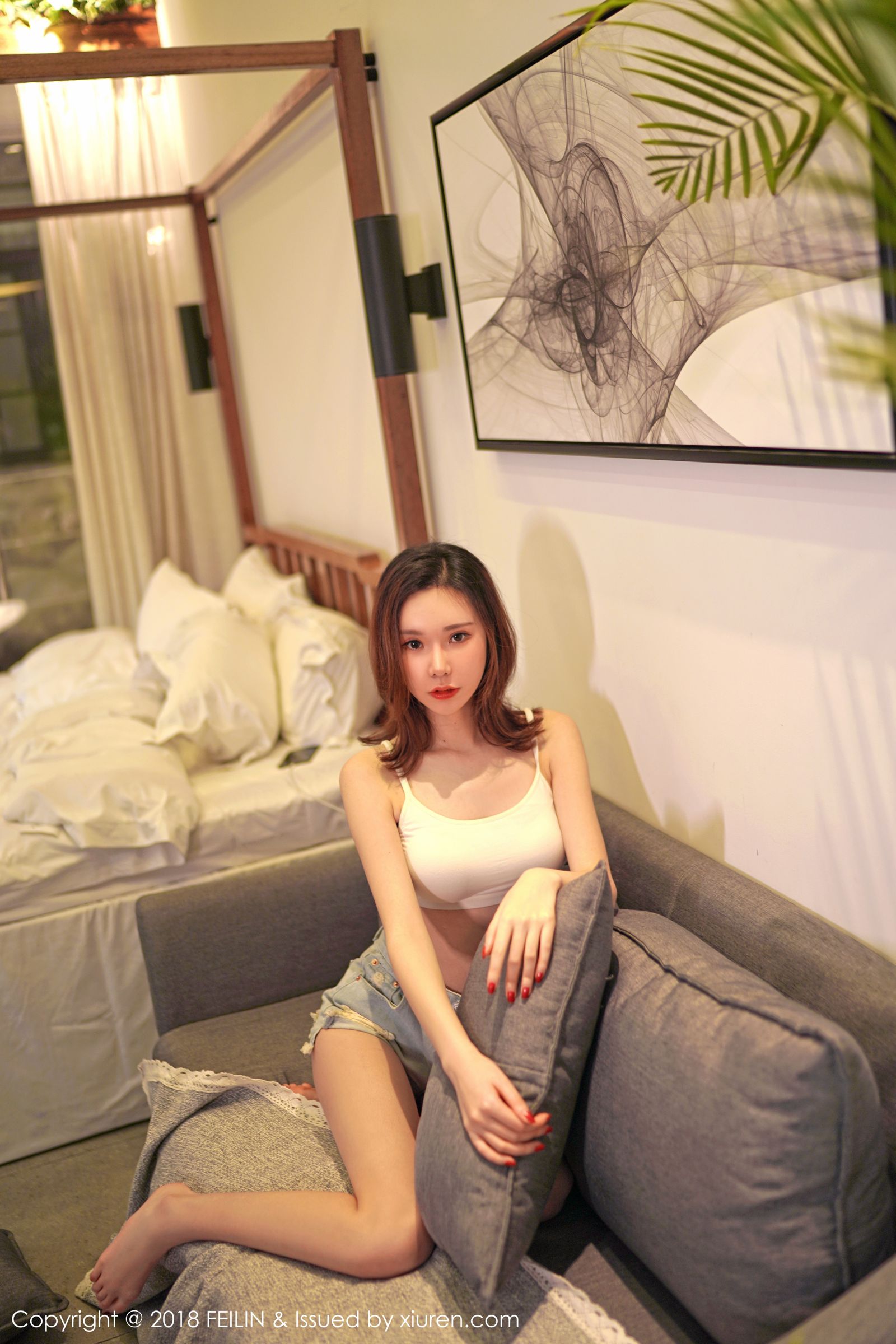 网红女神萌琪琪 修长美腿邪恶视角