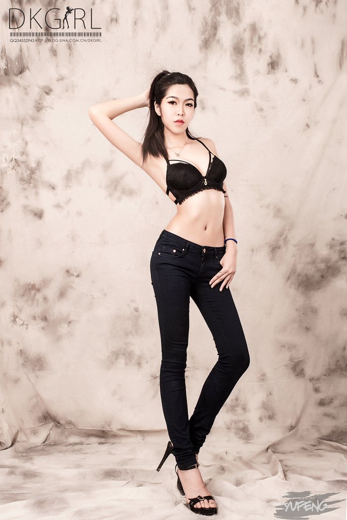 蔡乐儿 御女郎冷艳性感写真图合集